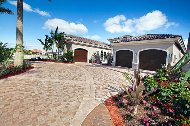 Best Driveway Paving Company  in Walls, MS